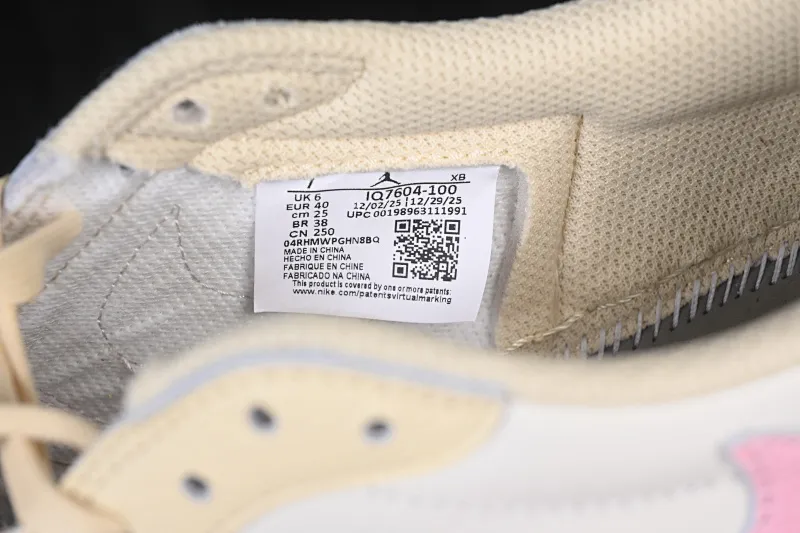 All categories Air Jordan Jordan series basketball shoes Air Jordan 1 Low ZG version Travis Scott x Air Jordan 1 Low OG AJ1 Joe 1 undercut low top full head layer IQ7604-100